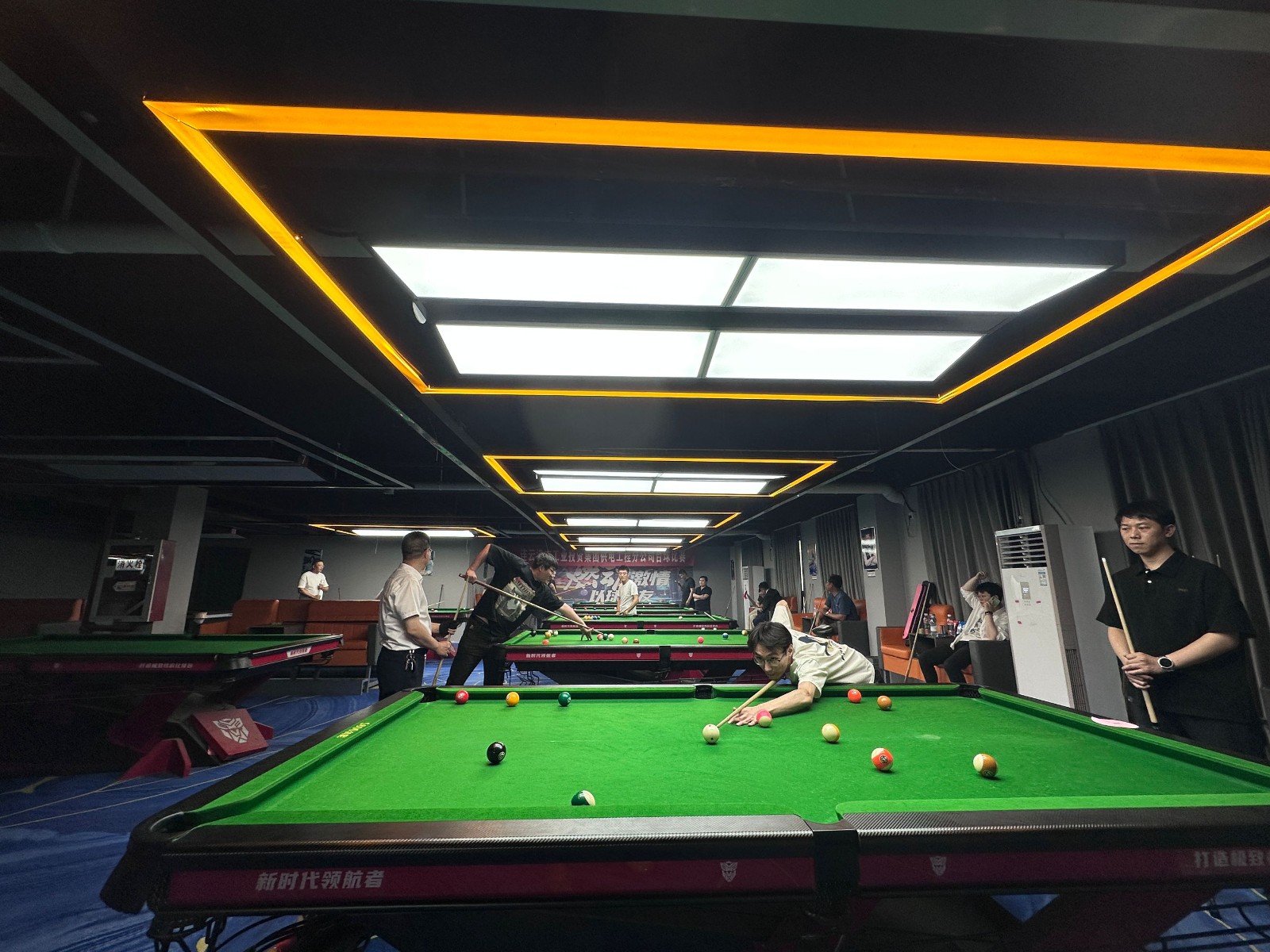 E2FA8E2EA4DC08A5875BFB1D086DDBD3