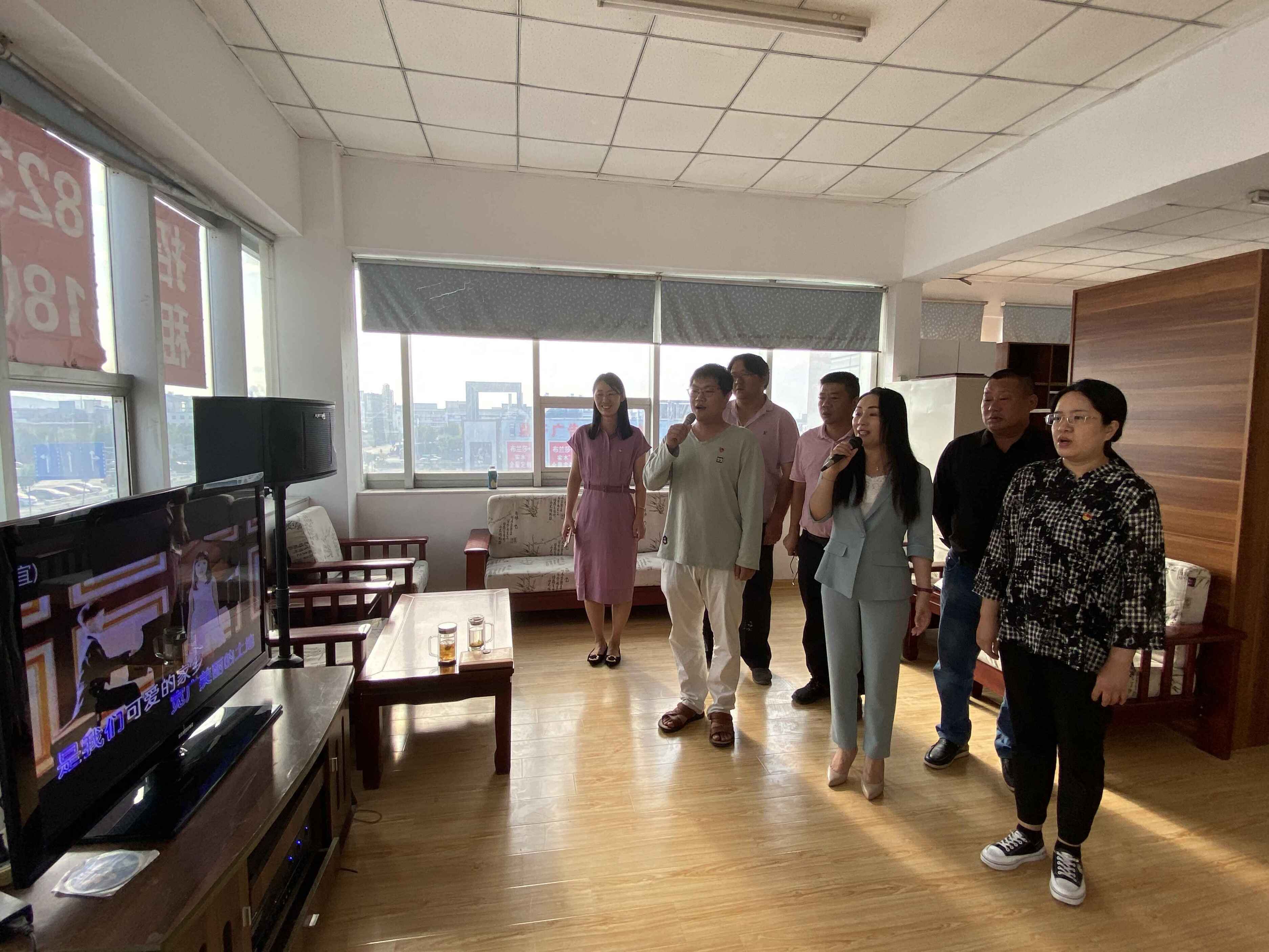 開(kāi)展紅歌、司歌傳唱